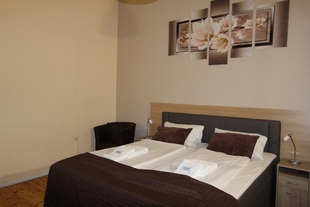 Hotel Elegia Am Kurfuerstendamm Berlin Bagian luar foto