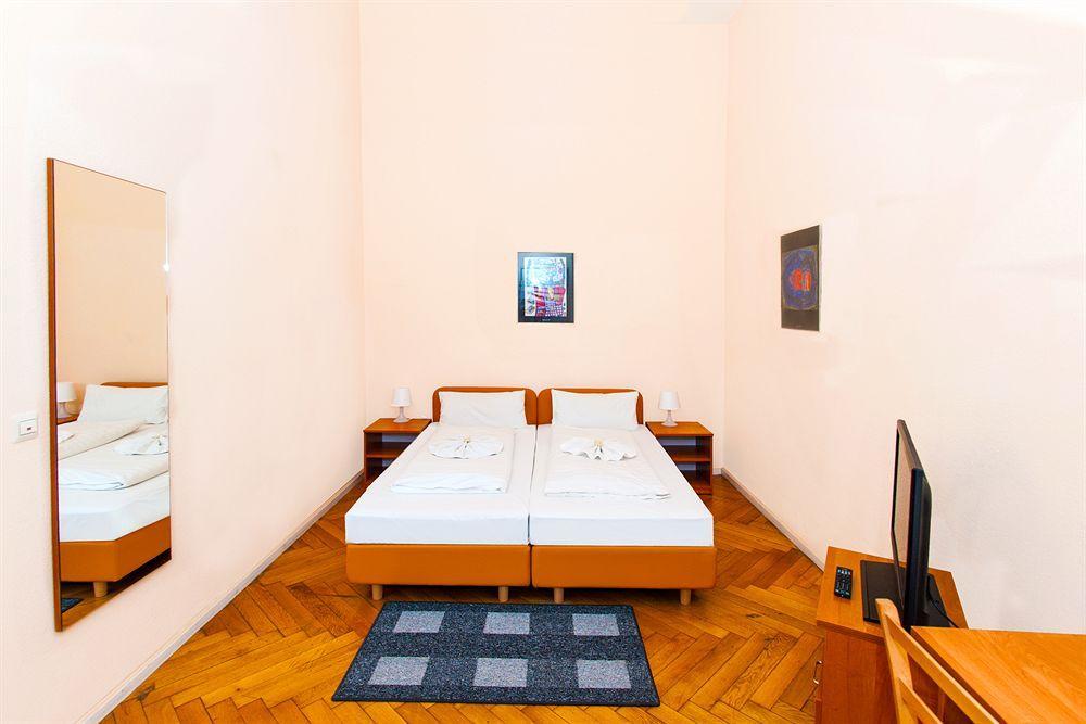 Hotel Elegia Am Kurfuerstendamm Berlin Bagian luar foto