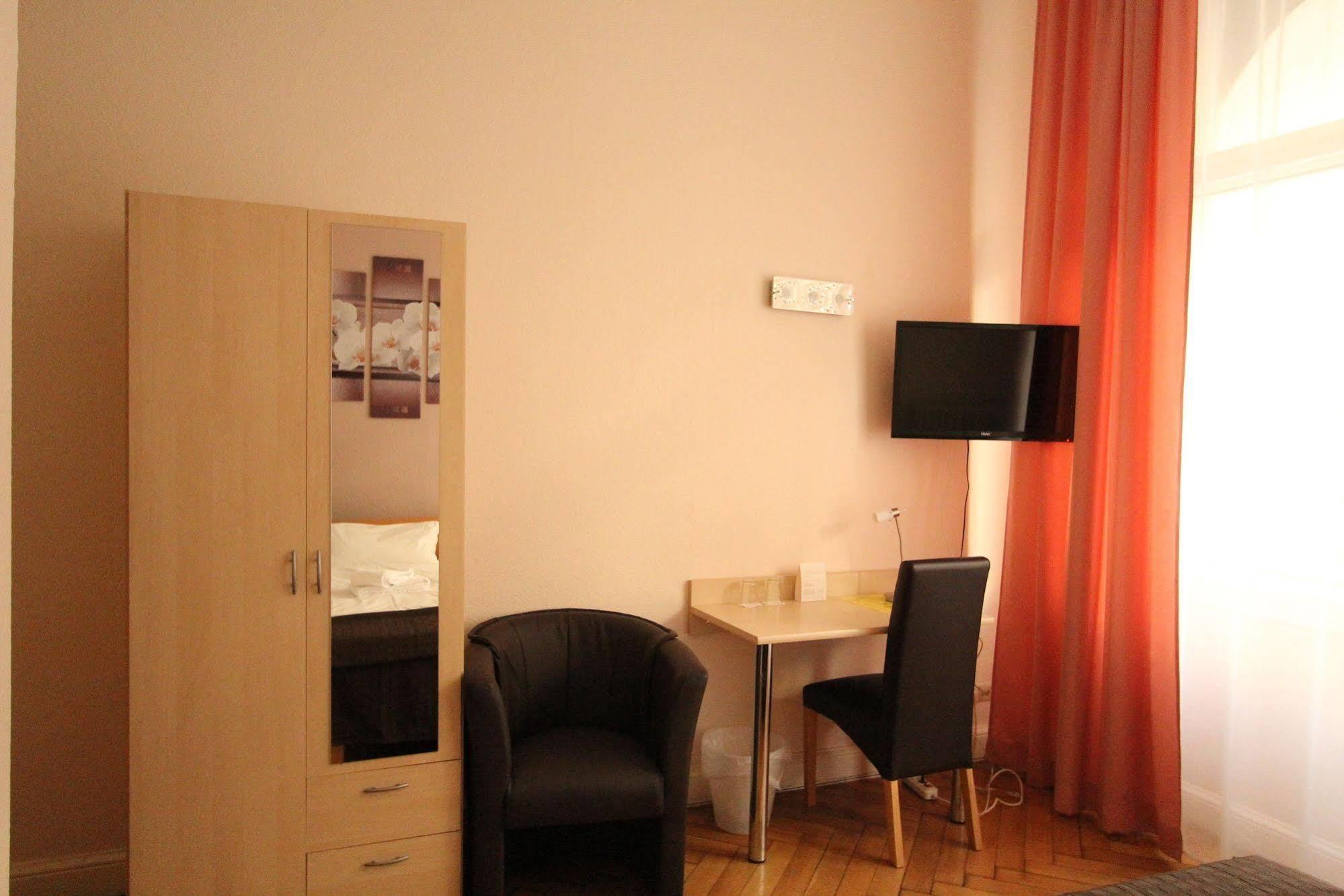 Hotel Elegia Am Kurfuerstendamm Berlin Bagian luar foto
