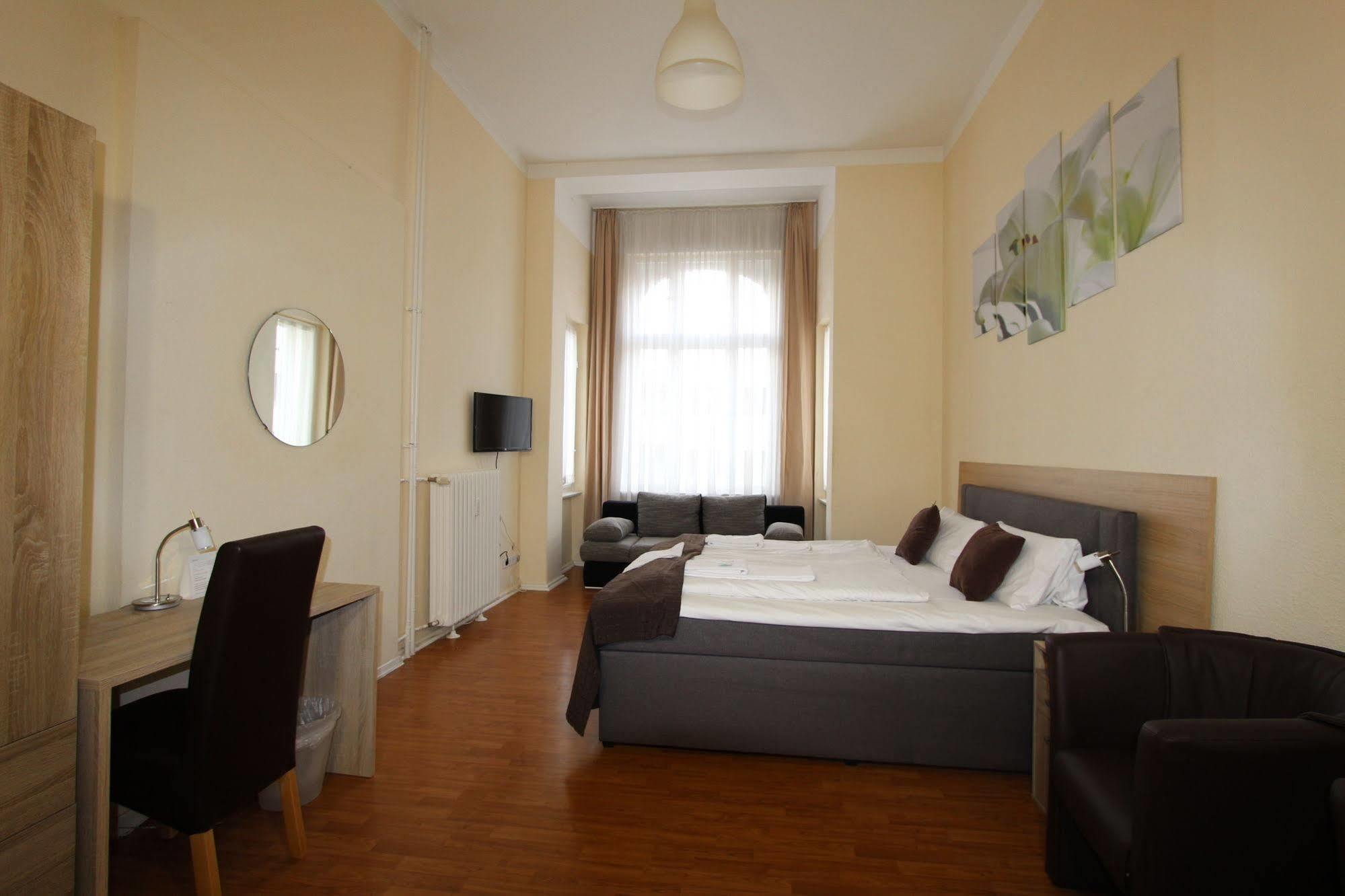Hotel Elegia Am Kurfuerstendamm Berlin Bagian luar foto