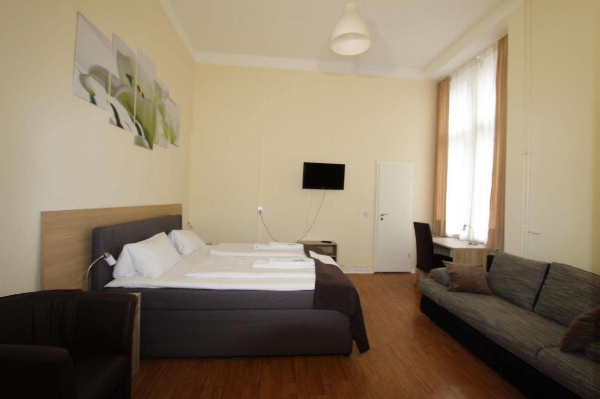 Hotel Elegia Am Kurfuerstendamm Berlin Bagian luar foto