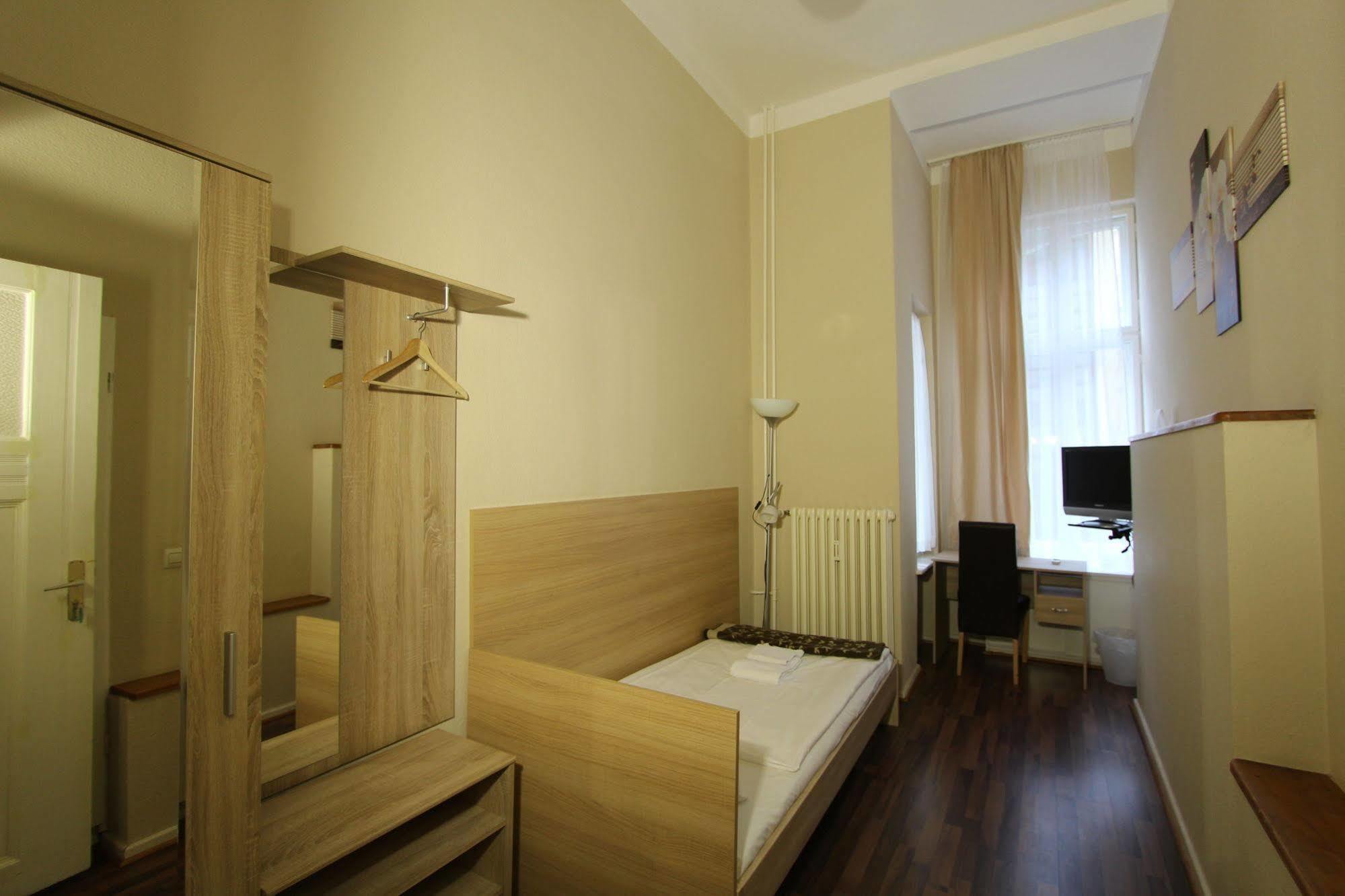 Hotel Elegia Am Kurfuerstendamm Berlin Bagian luar foto