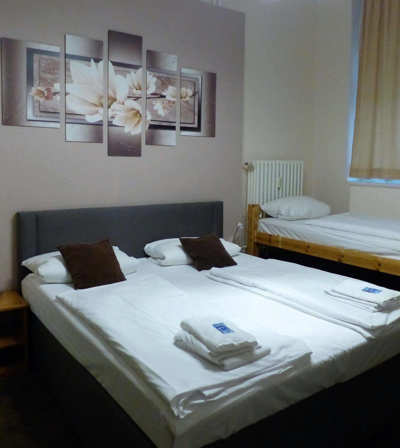 Hotel Elegia Am Kurfuerstendamm Berlin Bagian luar foto